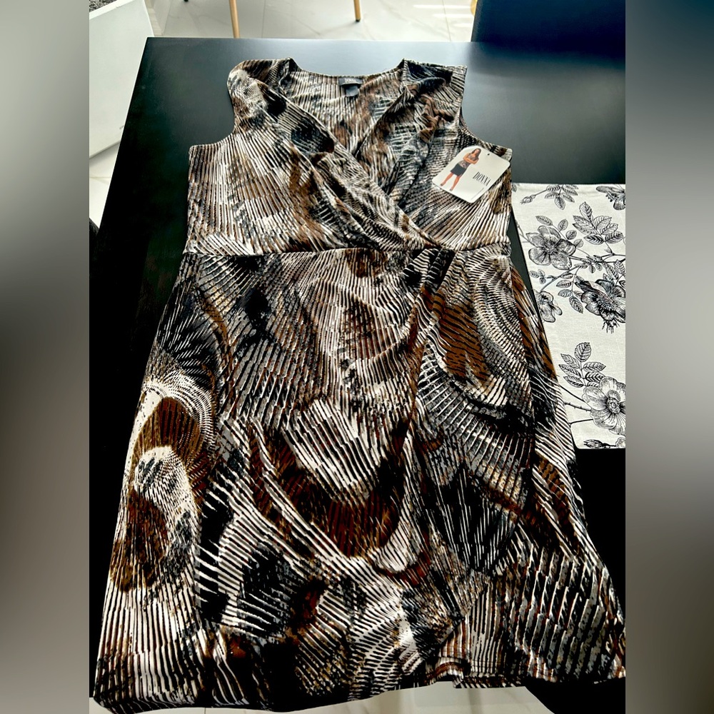 Donna Fashions dress NWT
